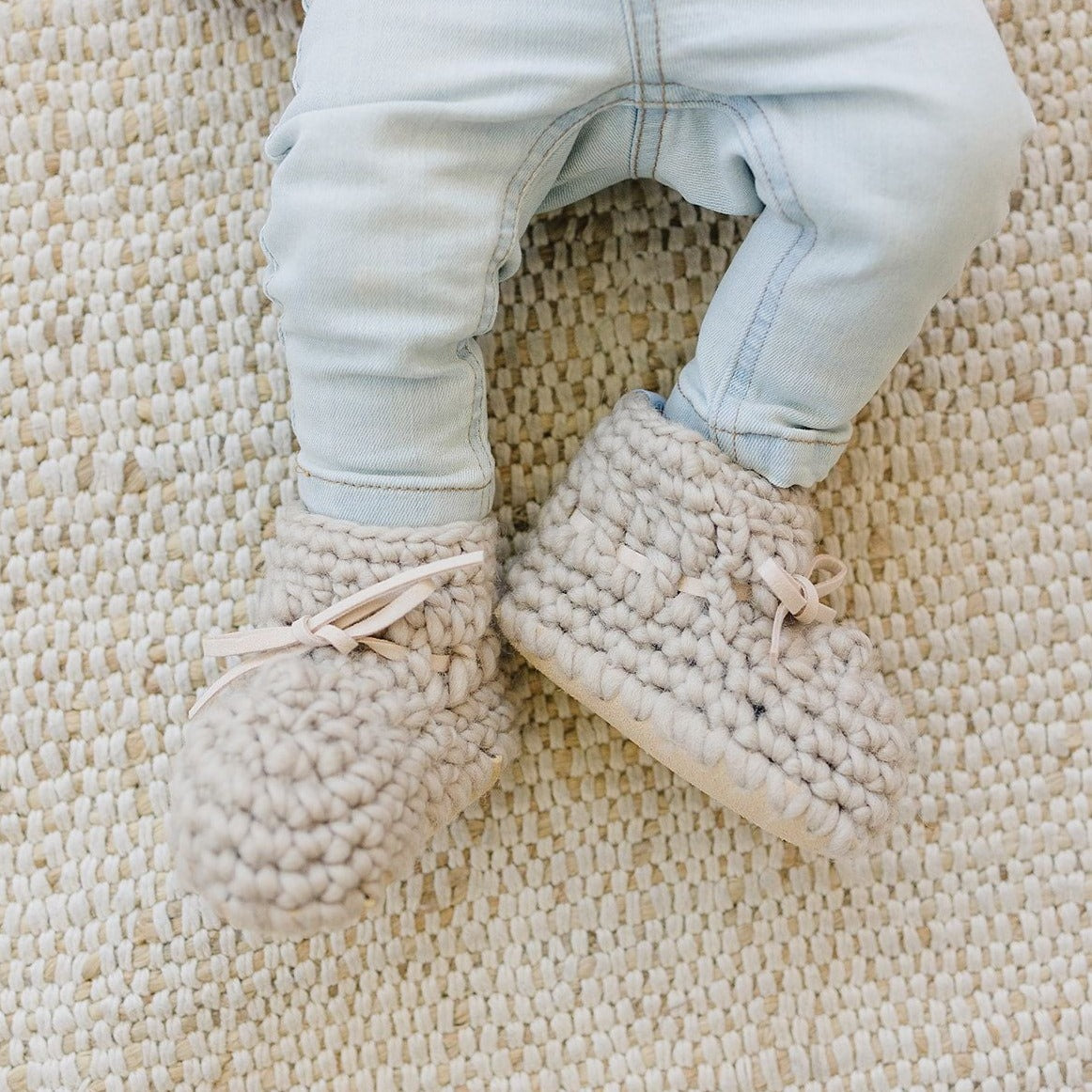 Sweater Moccs Oatmeal